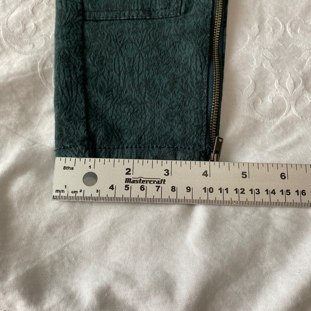 Pilcro and The Letterpress Green Forest Floral Stretch‎ Pant Size 26 Zipper Hems - Picture 13 of 14